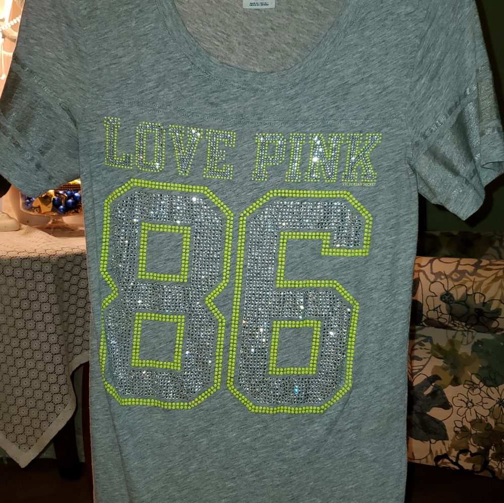 Pink brand grey shirt with yellow bling front